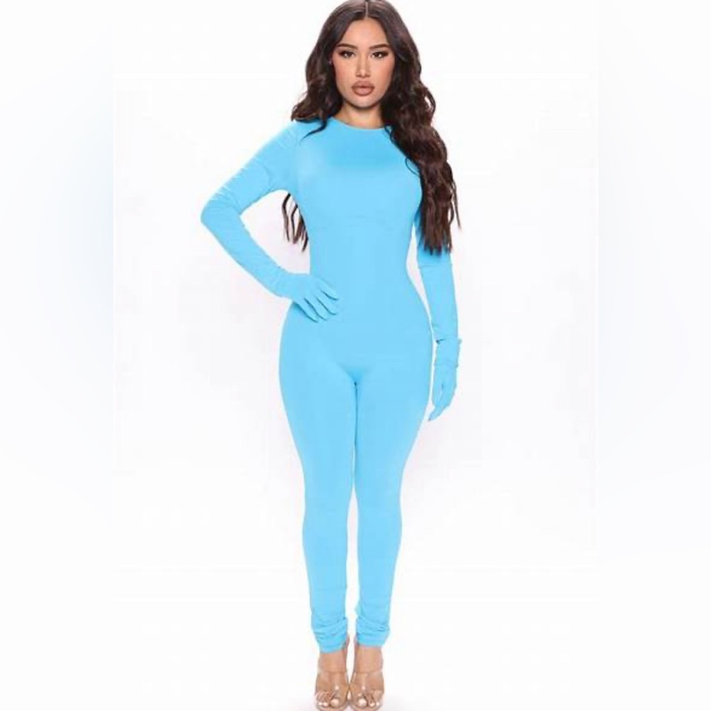 Fashion Nova Keeping Up jumpsuit xl (can fit m-l) turquoise with gloves  NWT